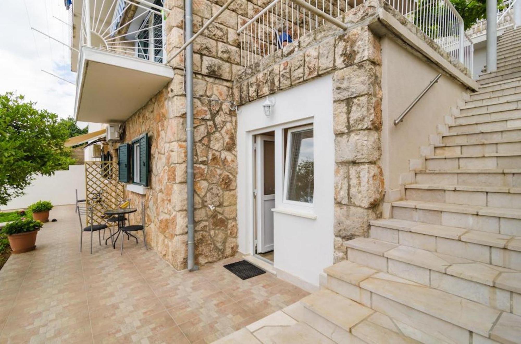 Apartments Lena & Lara Dubrovnik Exterior photo